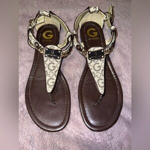 GUESS Brown and Cream Women's Sandals size 9.5